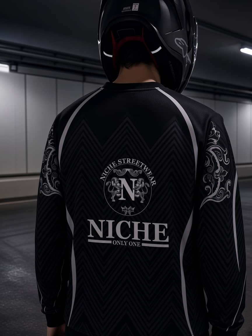 Crest Black Back